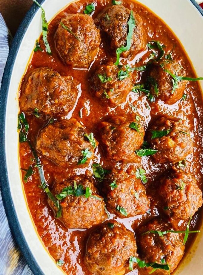 Yajichurri Meatballs Stew